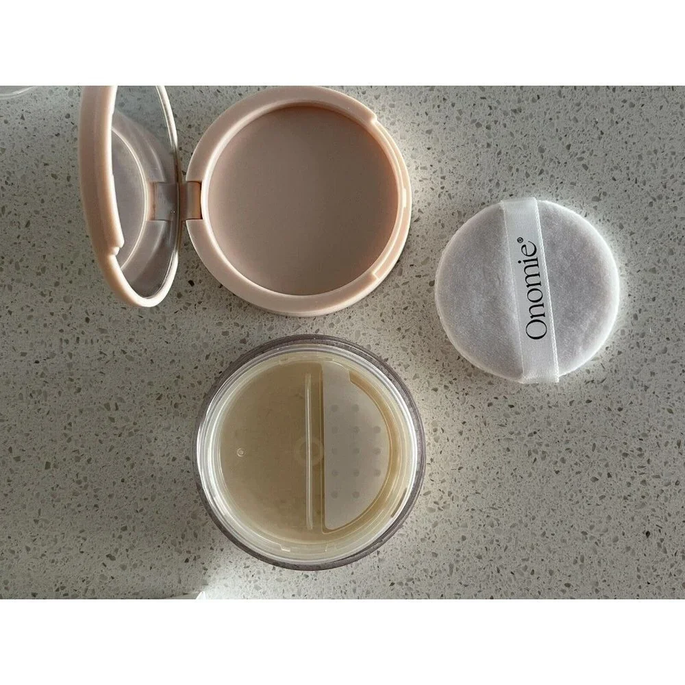ONOMIE AHA Perfecting Time-Released Vitamin C Setting Powder Lyon Translucent
